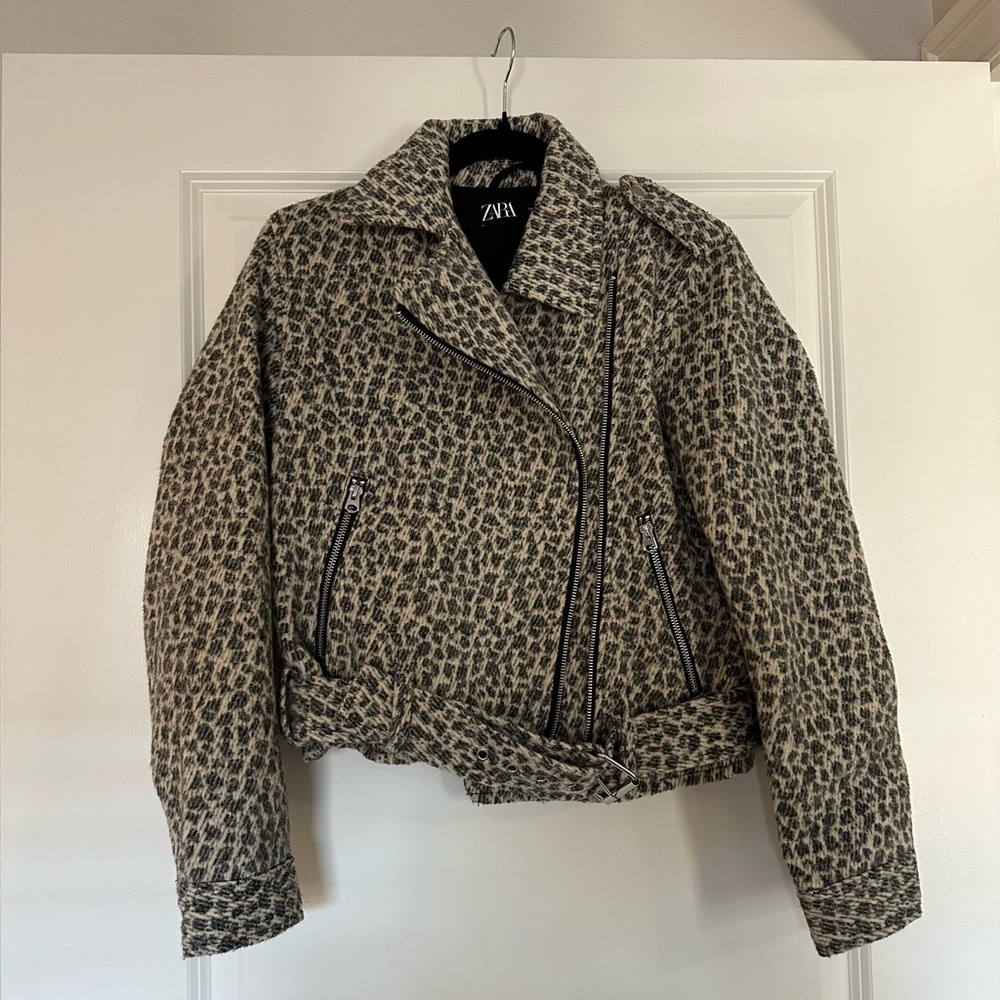 Zara leopard coat